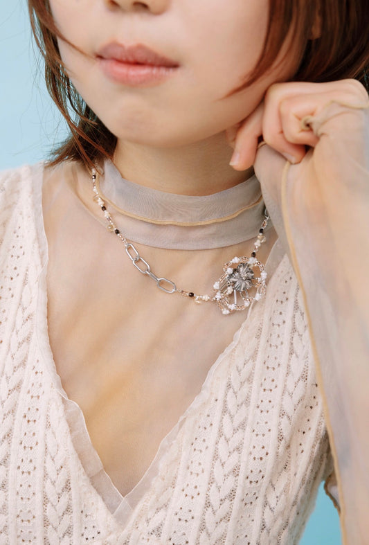 Flower-in-Flower Necklace (Brown)