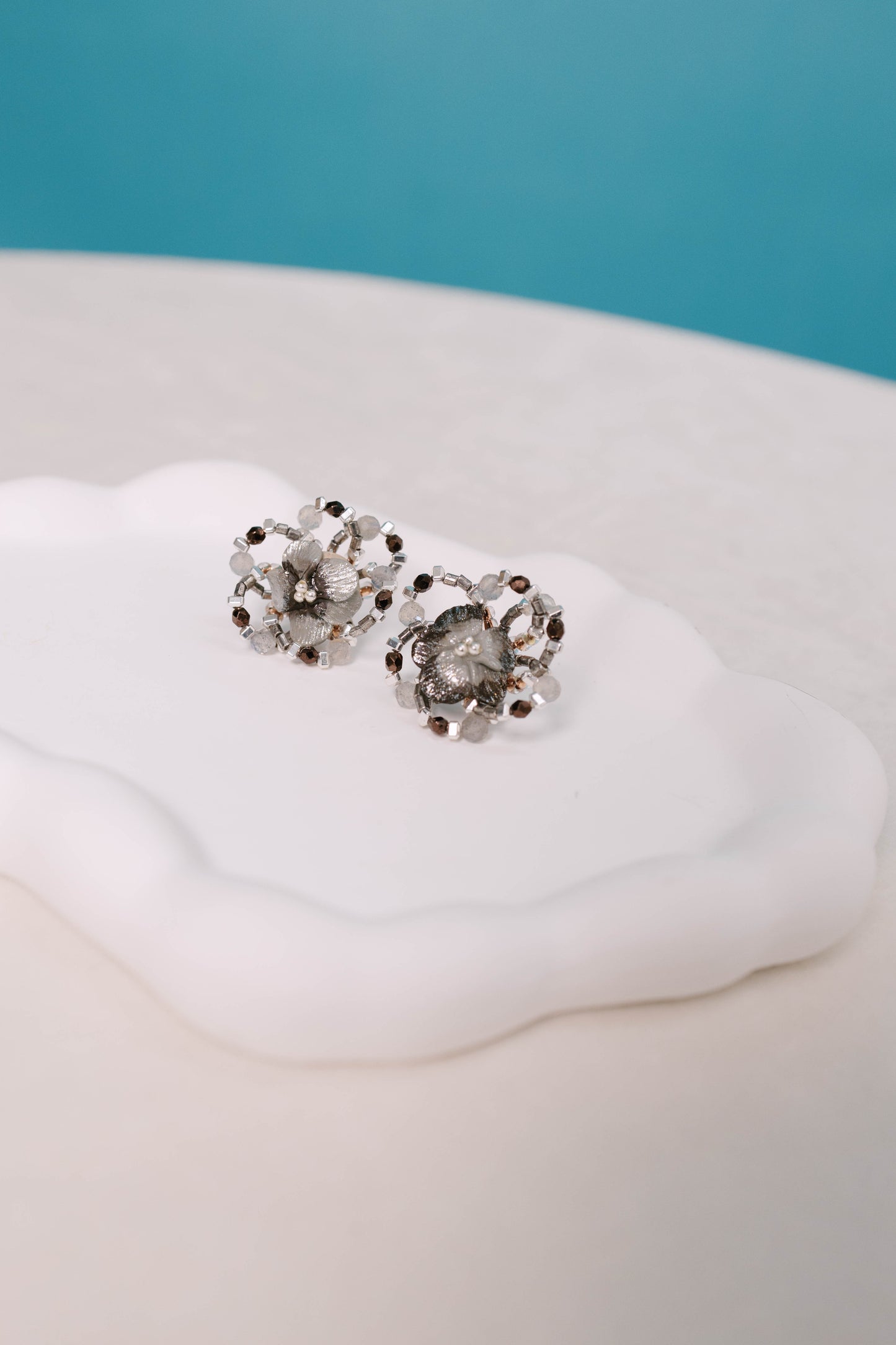 Bloom Earrings (Dark Green)