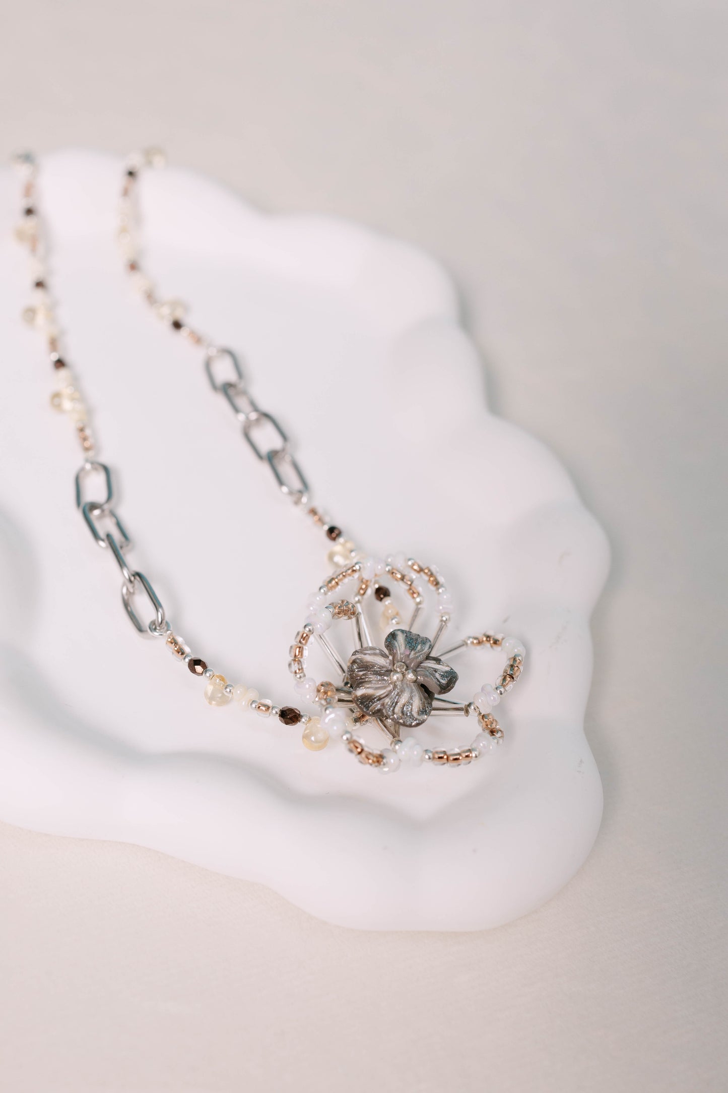 Flower-in-Flower Necklace (Brown)